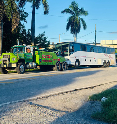 Commercial Truck Towing Florida