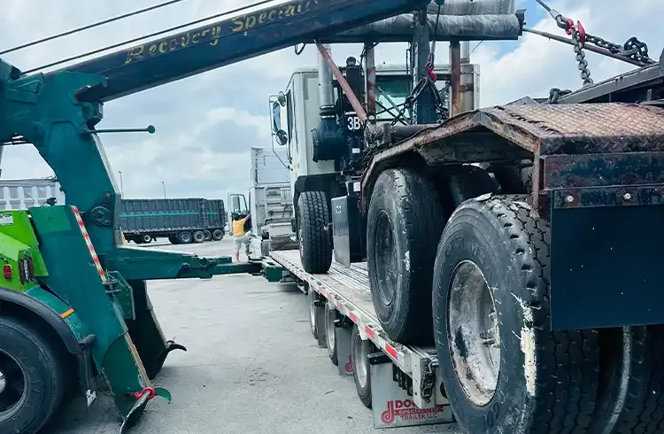Heavy-Duty Towing Equipment